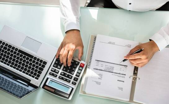 Najważniejsze informacje o księgowości uproszczonej dla firm i przedsiębiorców