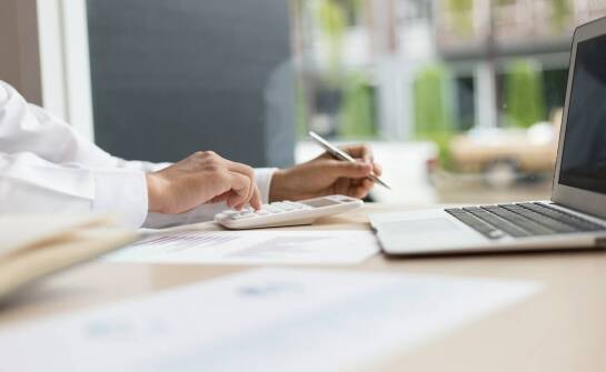 Obsługa księgowa – czym jest i kiedy warto z niej skorzystać?