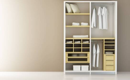 Jak wybrać idealną szafę na wymiar – najważniejsze kryteria i inspiracje