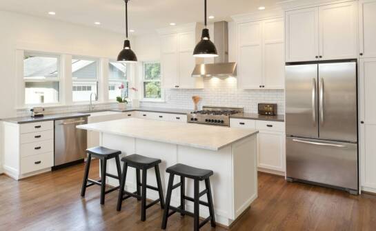 Jak zaprojektować funkcjonalną kuchnię na zamówienie – praktyczne inspiracje