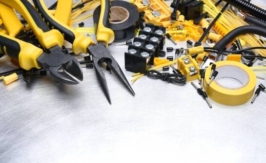 Jak wybrać najlepszą wypożyczalnię elektronarzędzi i na co zwrócić uwagę