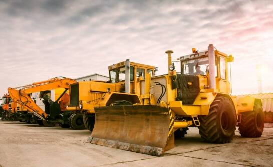 Jak wybrać odpowiednie maszyny budowlane do wynajęcia na plac budowy