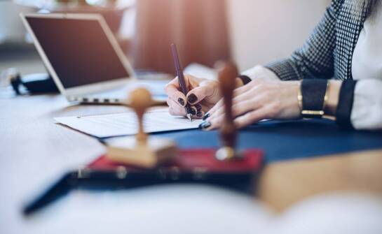 Jak wybrać odpowiednią kancelarię adwokacką? Najważniejsze kryteria wyboru