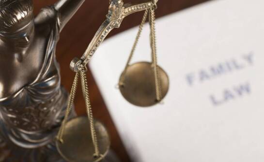 Jak wygląda wsparcie prawne w sprawach rodzinnych i kiedy z niego skorzystać
