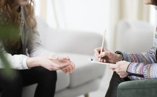 Jak przebiega sprawa rozwodowa i jakie są etapy postępowania sądowego