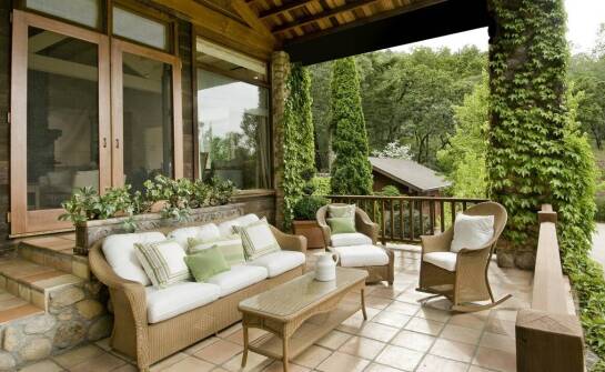 Inspiracje na aranżację werandy – pomysły na przytulną przestrzeń wypoczynkową