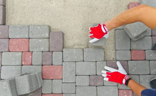 Rozwiązania Semmelrock w aranżacji przestrzeni – pomysły na efektowny ogród