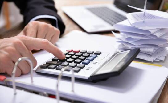 Jakie usługi oferuje biuro rachunkowe oraz kiedy warto z nich skorzystać