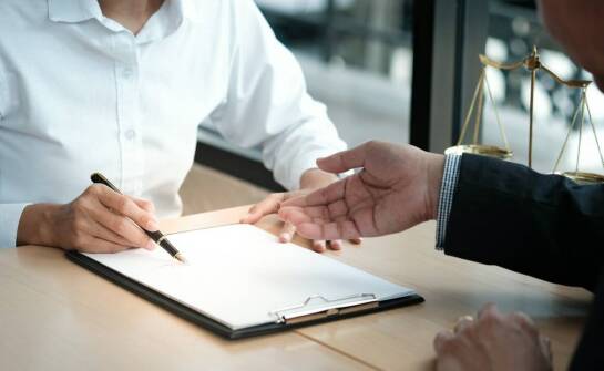 Jakie są skutki zawarcia porozumienia i na co warto zwrócić uwagę?