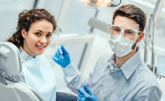 Czym zajmuje się ortodonta i kiedy warto umówić się na konsultację?