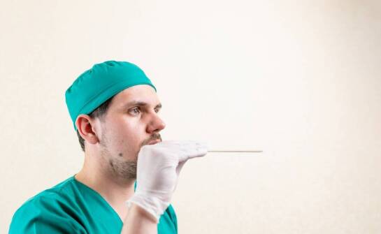 Jakie zabiegi wykonuje chirurg szczękowy i kiedy warto z nich skorzystać?