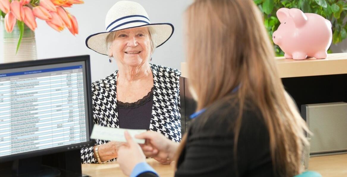 Jak wygląda praca opiekuna podczas wyjazdu za granicę? Najważniejsze informacje