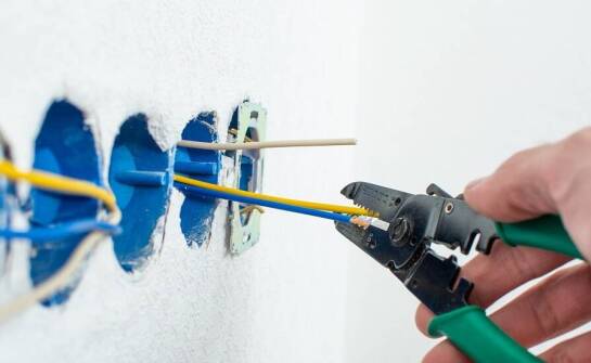 Jakie materiały zapewniają trwałość nożycom do przewodów?