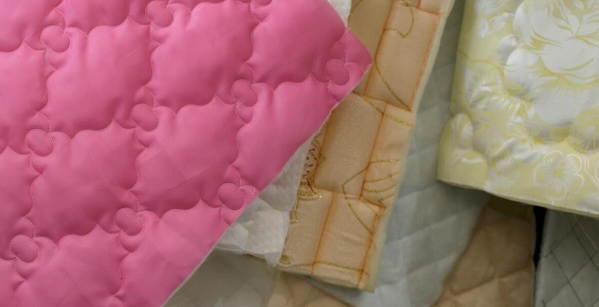 Narzuty patchworkowe – jak wybrać idealny model i czym się kierować?