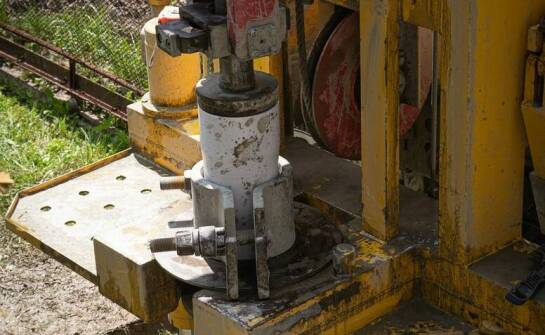 Jak powstają studnie i jakie korzyści niesie ich budowa? Sprawdź fakty