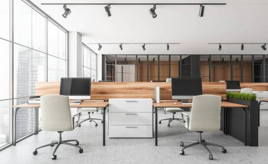 Jak wybrać funkcjonalne meble do biura – najważniejsze wskazówki i trendy