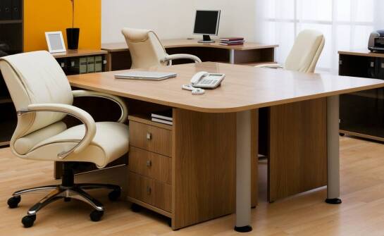 Jak wybrać funkcjonalne meble do biura – inspiracje i praktyczne porady