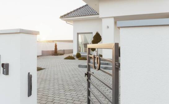 Rodzaje bram — na co zwrócić uwagę przy wyborze idealnego rozwiązania