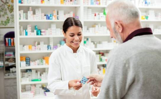 Jak działa apteka całodobowa i kiedy warto z niej skorzystać?