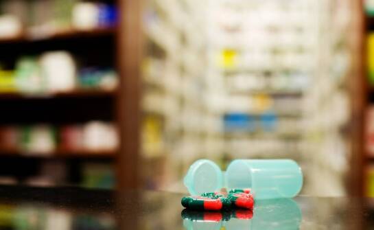 Jak działają apteki i co warto o nich wiedzieć przed zakupem leków