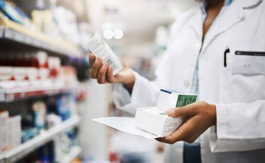 Jak oszczędzać na zakupach w aptece – sprawdzone sposoby na niższe ceny