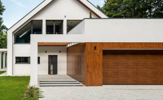 Jak wybrać idealną bramę garażową – porównanie typów i funkcji