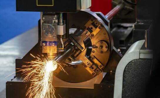 Zastosowanie i możliwości tokarek CNC do obróbki metalu w przemyśle