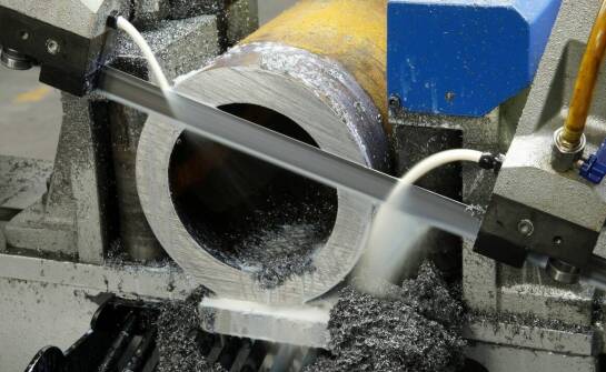 Zastosowanie frezów monolitycznych w obróbce metali – co warto wiedzieć?