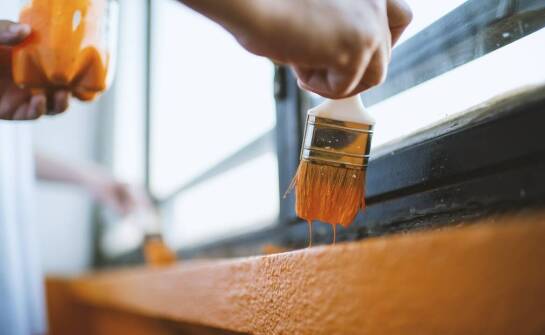 Jak wybrać idealny lakier do paznokci? Porady i inspiracje dla każdego