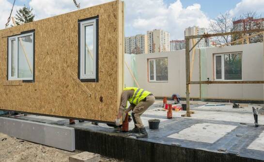 Budowa domów modułowych – jak działa system WoodBros i co warto wiedzieć