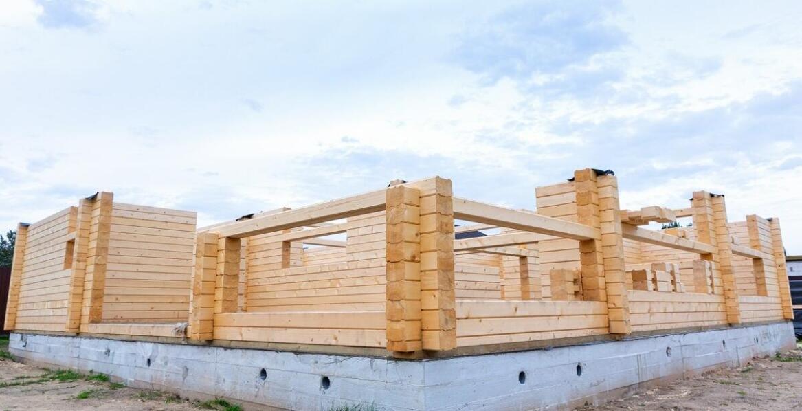 Domki modułowe drewniane – zalety, zastosowania i najważniejsze informacje