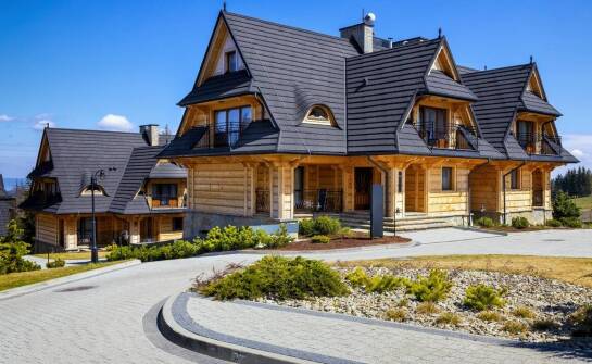 Domy całoroczne od producenta – najważniejsze informacje przed wyborem