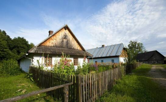 Domki w agroturystyce – zalety wypoczynku i najciekawsze inspiracje