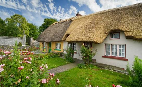 Jak wybrać idealny domek do agroturystyki? Najważniejsze wskazówki