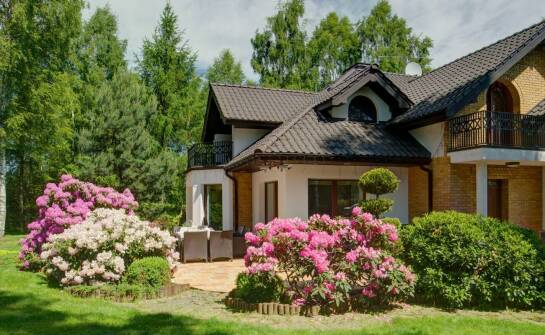 Czym kierować się przy wyborze firmy budującej domy letniskowe?