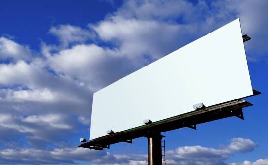 Czym są pylony reklamowe?