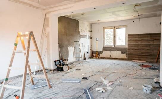 Najważniejsze etapy remontu budowlanego – jak skutecznie zaplanować prace