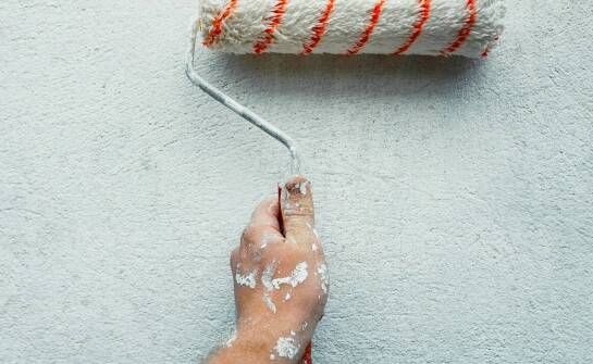 Dłutowanie kanałków – zastosowanie, narzędzia i najważniejsze etapy procesu