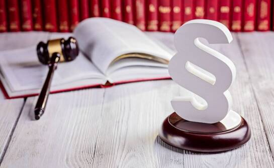 Kiedy warto skorzystać z pomocy prawnika i jak wygląda współpraca