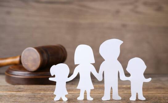 Zakres działania adwokata rodzinnego – jakie sprawy obejmuje prawo rodzinne