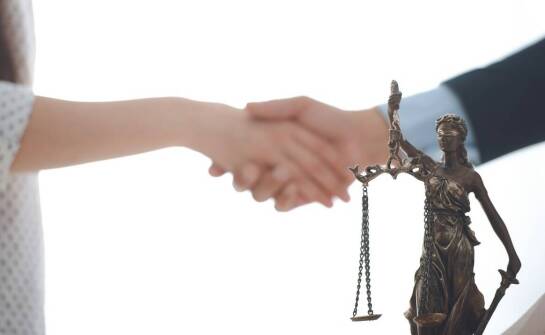 Najważniejsze cechy dobrego prawnika – czym kierować się przy wyborze specjalisty