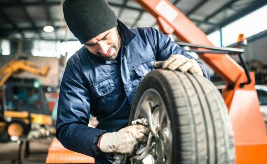 Najczęstsze przyczyny awarii opon przemysłowych i sposoby ich unikania