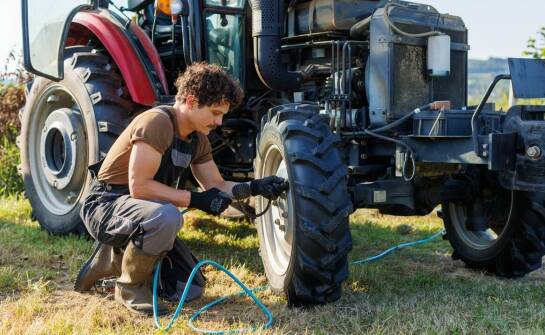 Serwis opon rolniczych — kluczowe informacje i najczęstsze usługi