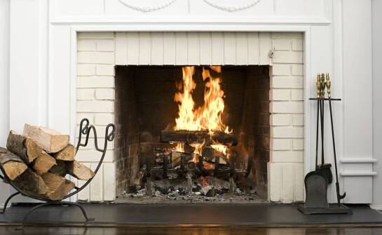 Najciekawsze pomysły na kominki – inspiracje i funkcjonalne rozwiązania