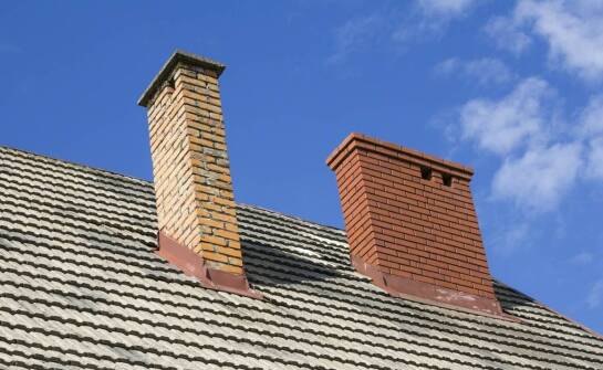 Kominki w domu – jak stworzyć przytulną atmosferę i oszczędzać na ogrzewaniu