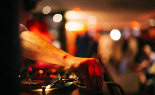 DJ Tomasz Wygoda – muzyczne pomysły na imprezy i najlepsze sety