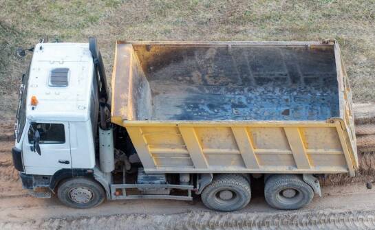 Jak zorganizować wywóz gruzu po remoncie i uniknąć problemów z odpadami