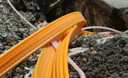 Jak rozpoznać i znaleźć awarię kabla – praktyczne wskazówki i rozwiązania