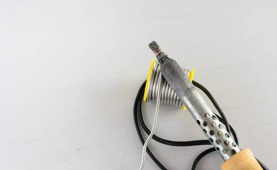 Pomiar rezystancji izolacji kabli NN – podstawy, znaczenie i zastosowanie