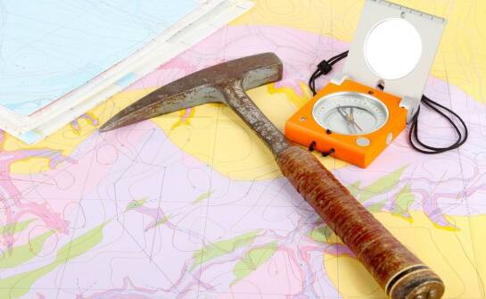 Biuro geodety – jakie usługi oferuje i kiedy są potrzebne w budownictwie